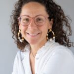 Portrait de Annoa Cirian Kinésiologue certifié et professeure de Yoga